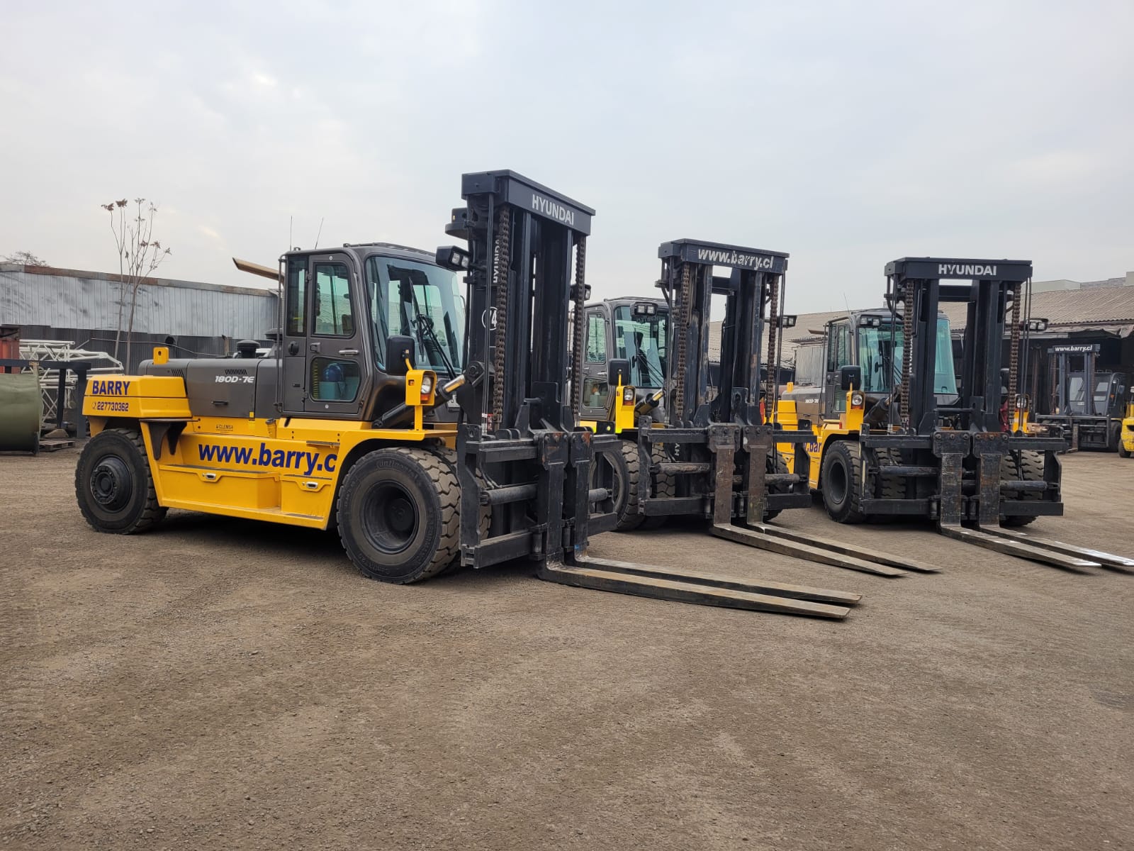 HYUNDAI 18 TON imagen 2