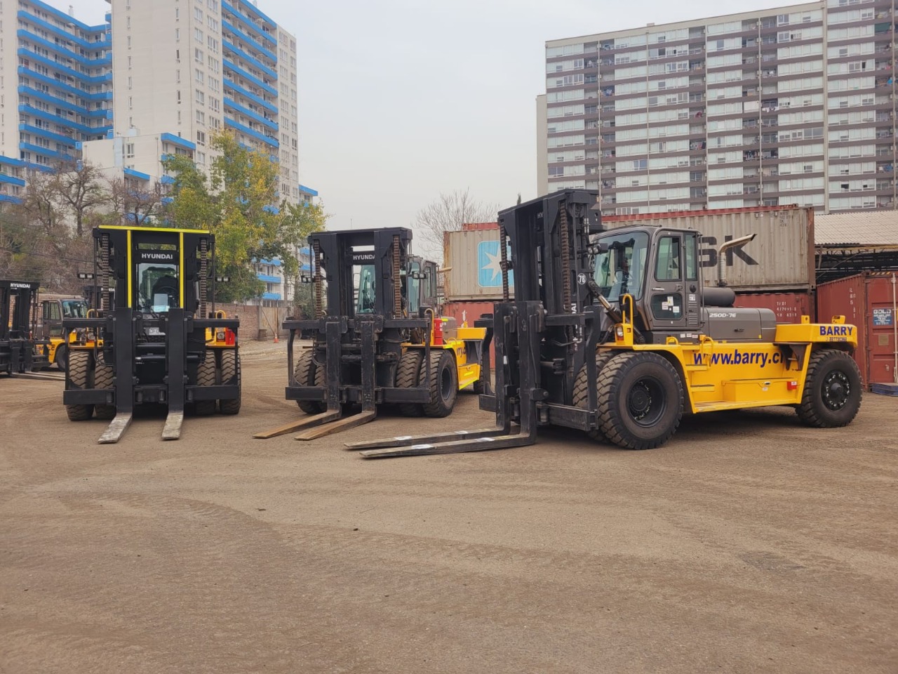 HYUNDAI 25 TON imagen 2